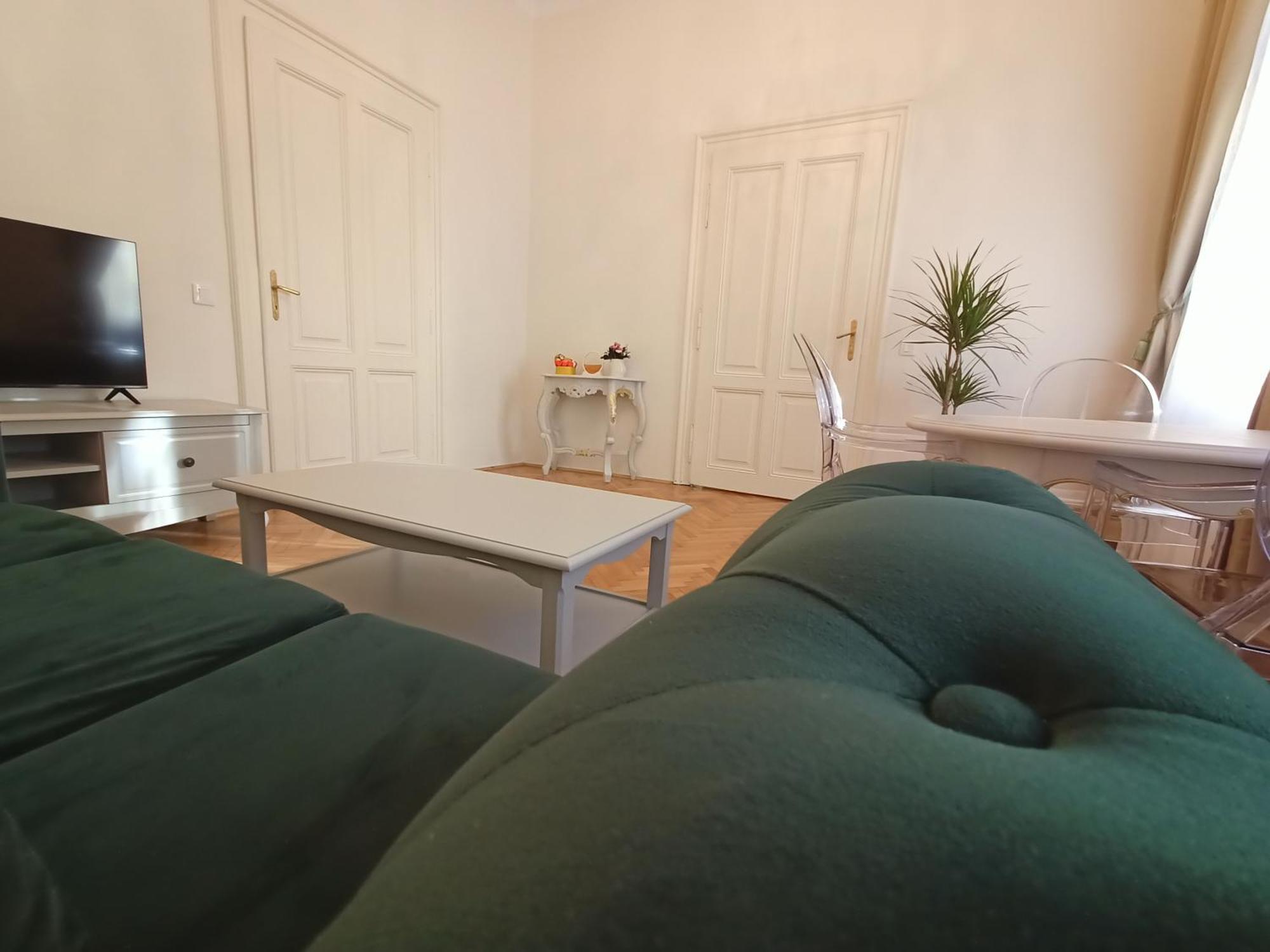 סיביו Garden Of Light Apartment מראה חיצוני תמונה